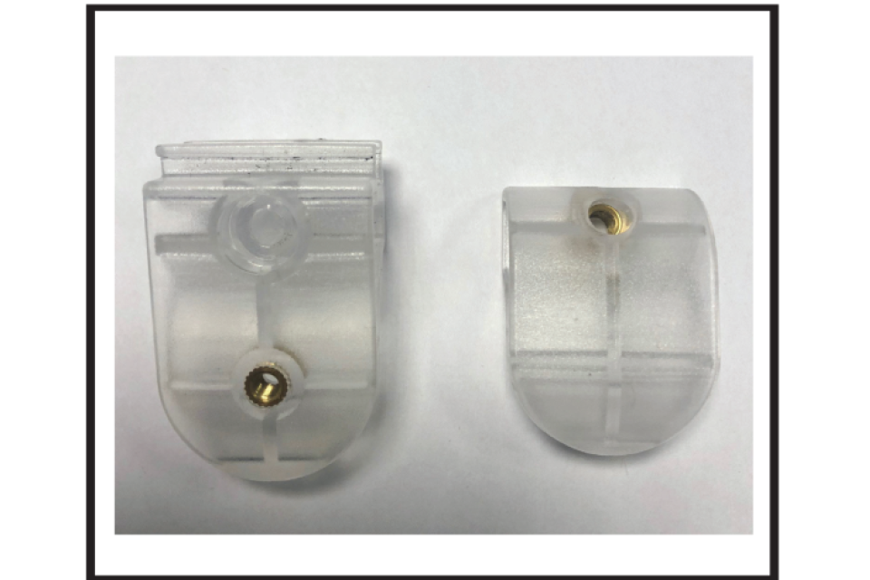 Pinza fissaggio faretti per tubolari da 30mm Ø